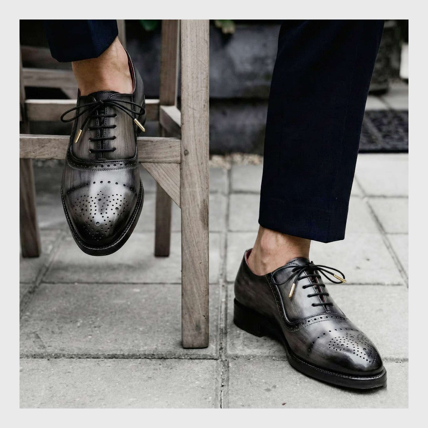 Medallion Toe Oxford- Gray